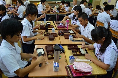 中学校給食1