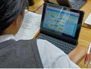 南郷中学校のようす2