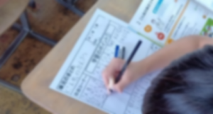 書いているようす