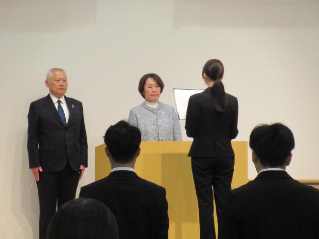 新規採用職員入所式