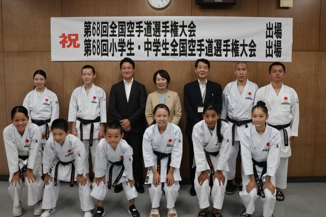 岩渕空手道場の皆さま 第68回全国空手道選手権大会 及び 第68回小中学生全国空手道選手権大会への出場報告